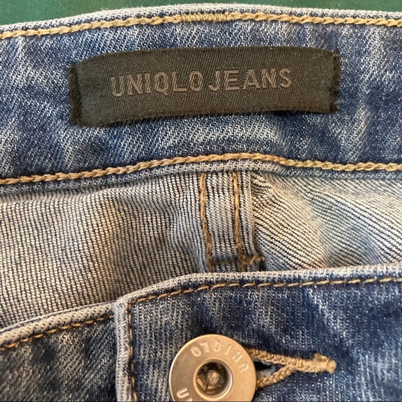 UNIQLO relaxed tapered mid-rise jeans - Picture 4 of 6